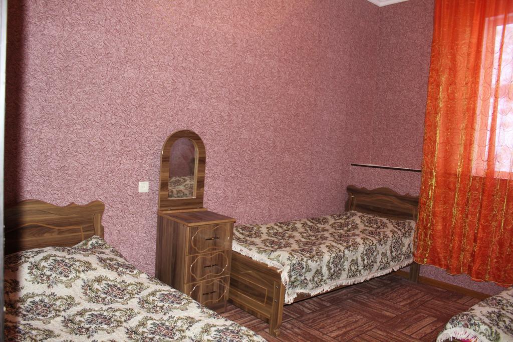 Guest House Tavaduri メスティア エクステリア 写真