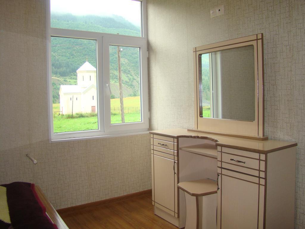 Guest House Tavaduri メスティア エクステリア 写真