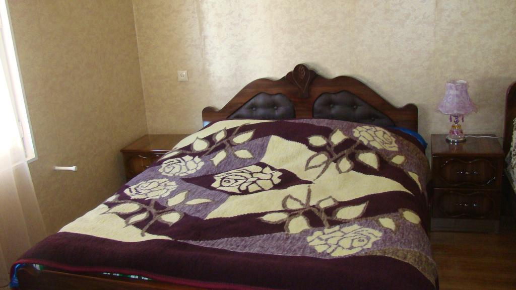 Guest House Tavaduri メスティア エクステリア 写真