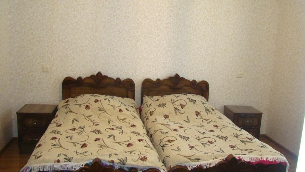 Guest House Tavaduri メスティア エクステリア 写真