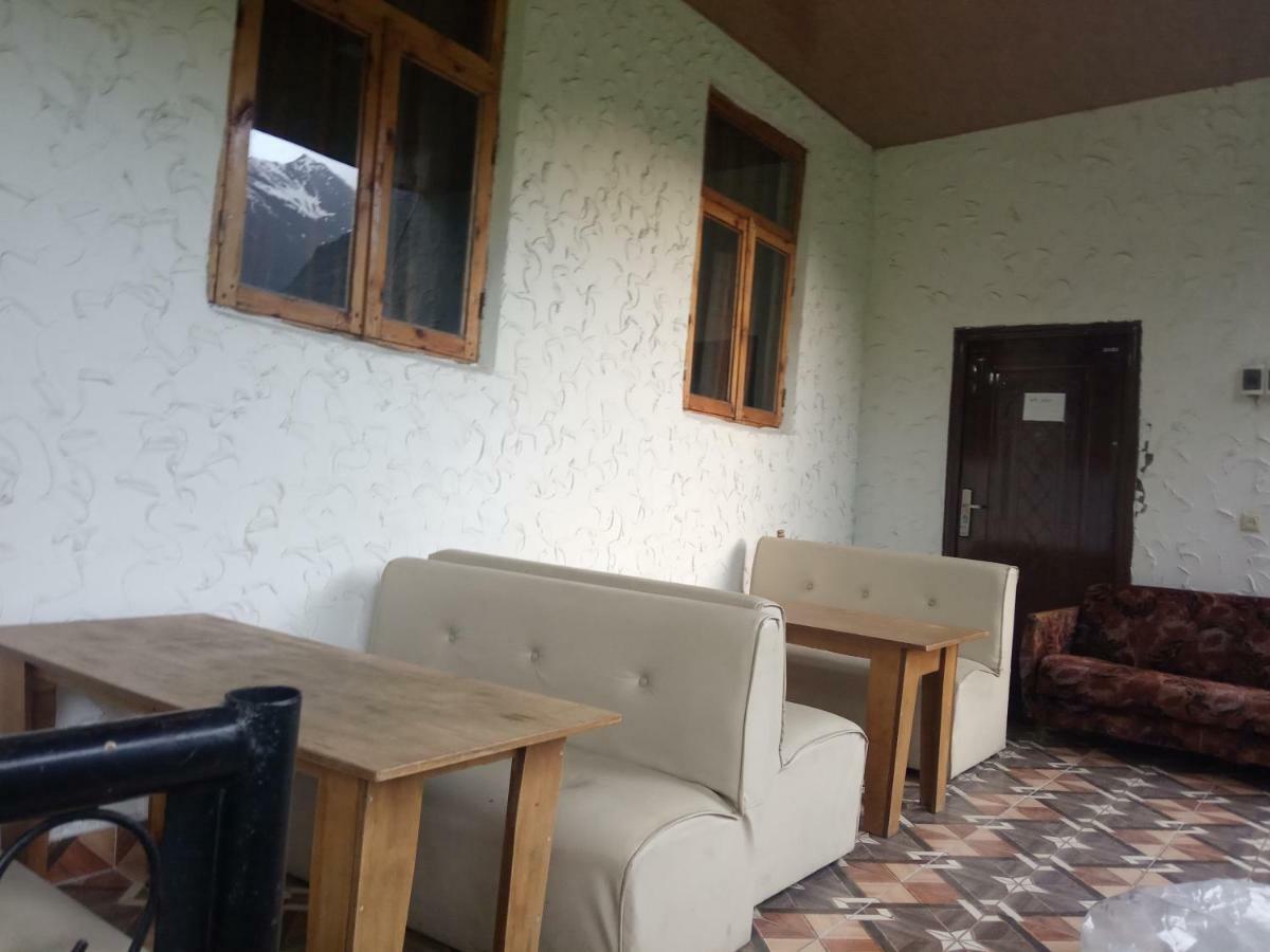 Guest House Tavaduri メスティア エクステリア 写真