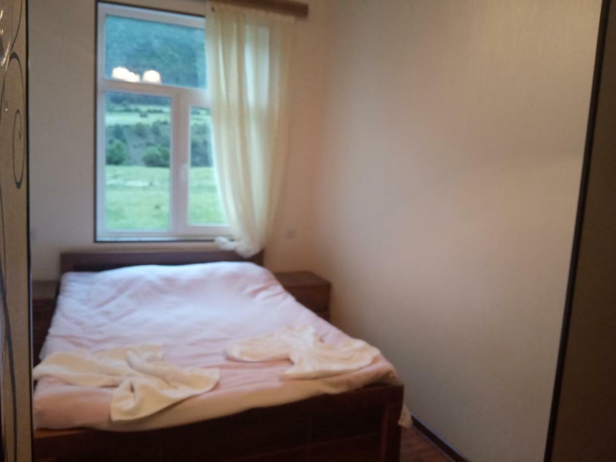 Guest House Tavaduri メスティア エクステリア 写真